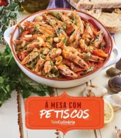 À Mesa Com Petiscos